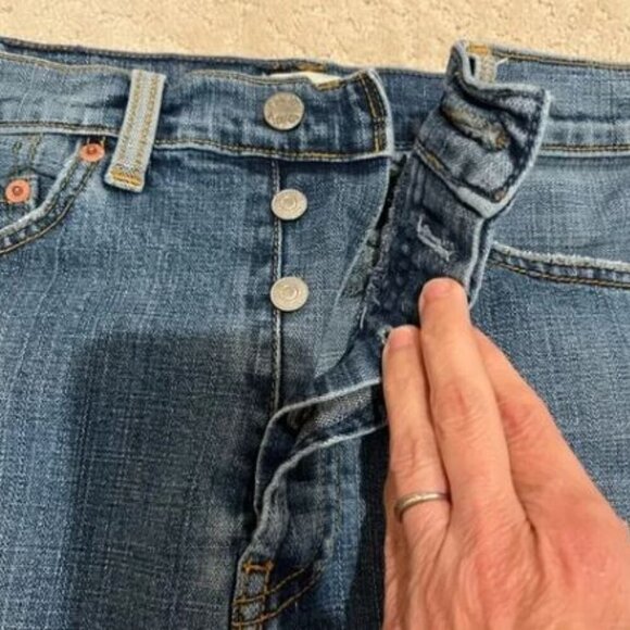 Levi’s Denim Skirt Size 8 - Picture 2 of 9